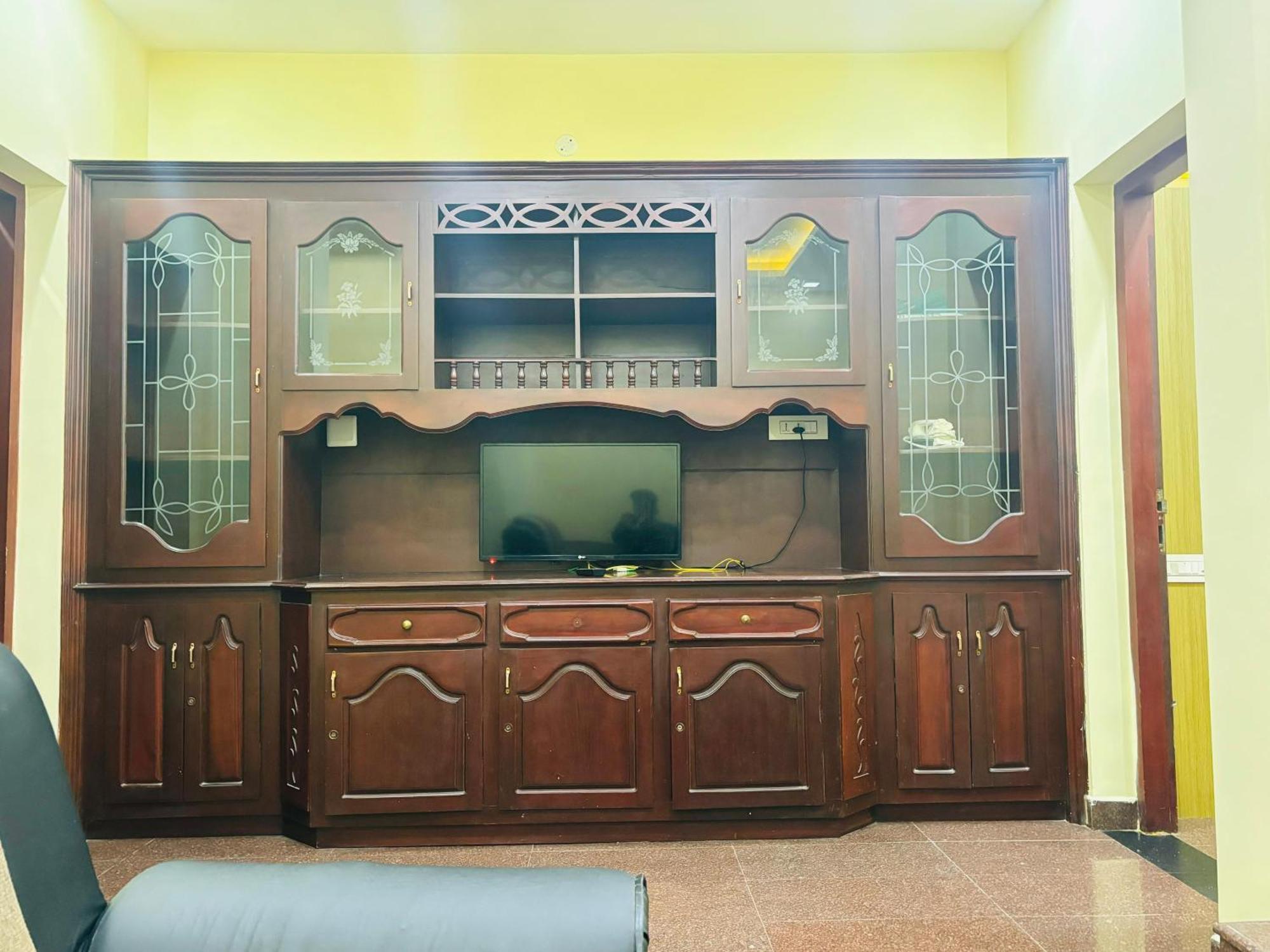 Hotel Isha Residency Kochi Zewnętrze zdjęcie